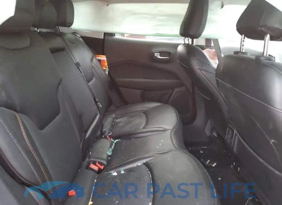 3C4NJDCB4LT164009# 11