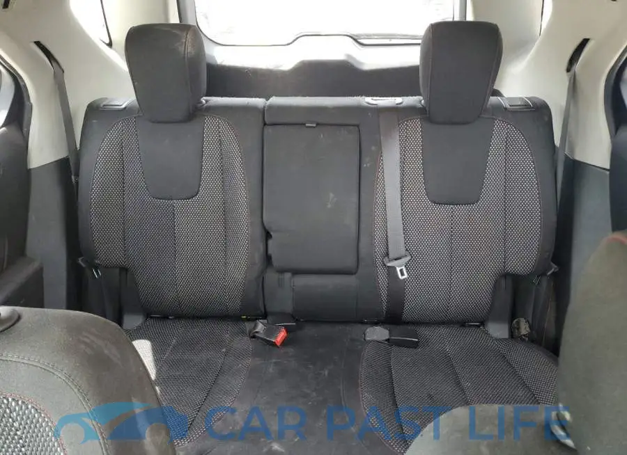 2GNALBEK4F1142275# 10