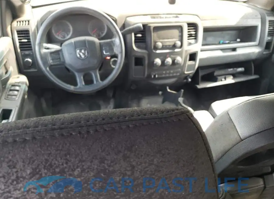3C7WRMFLXGG321206# 8