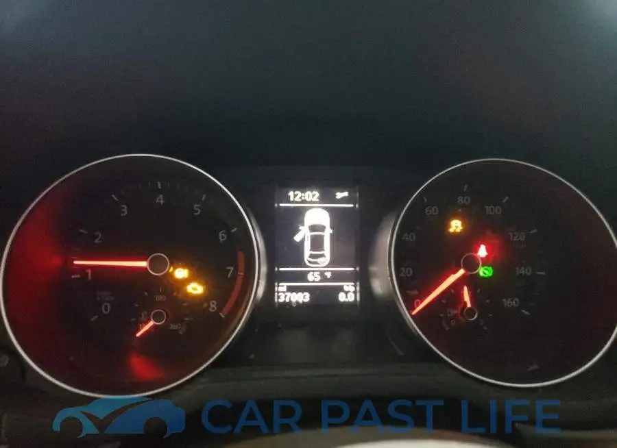 1VWDT7A30HC003949# 9