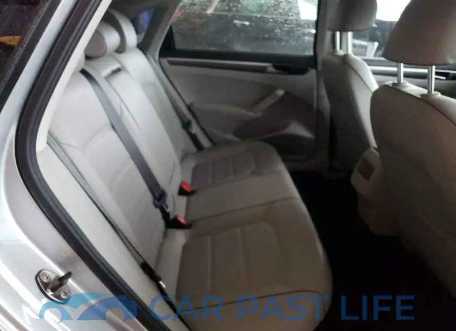 1VWDT7A30HC003949# 10