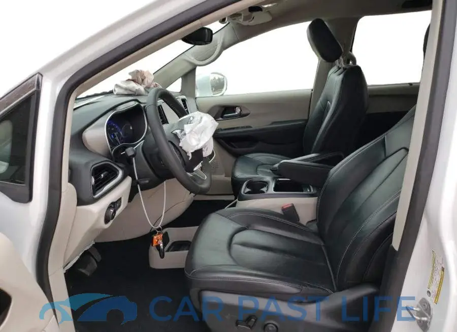 2C4RC1BG2NR154463# 7