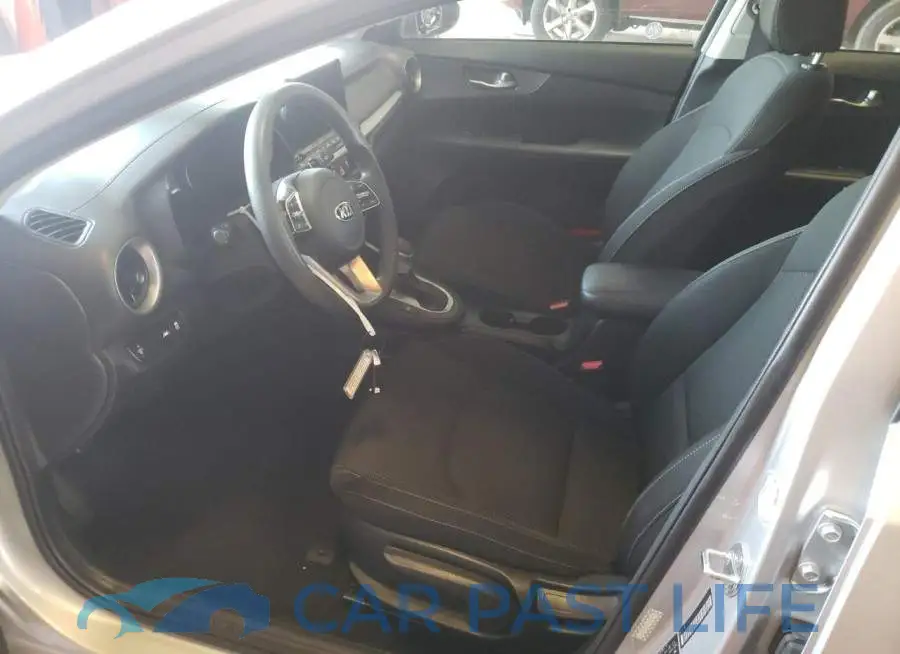 3KPF24AD5ME306458# 7
