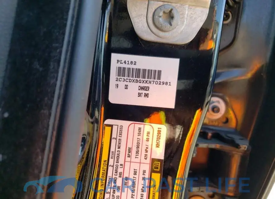 2C3CDXBGXKH702981# 12