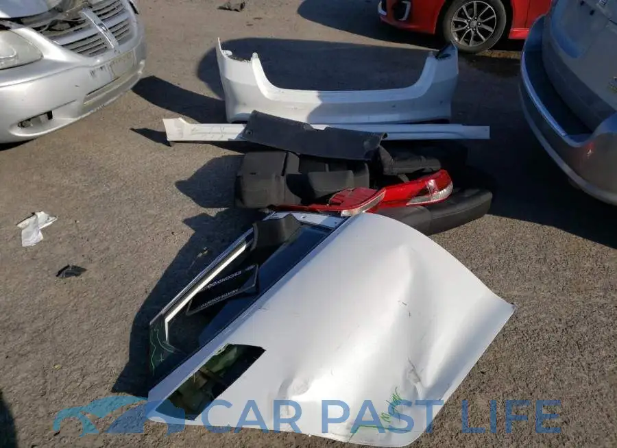 KNAGT4L38J5198198# 12