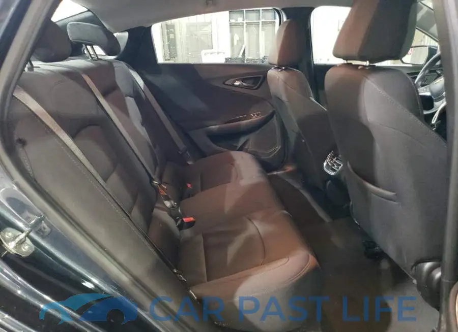 1G1ZD5ST9LF111592# 10