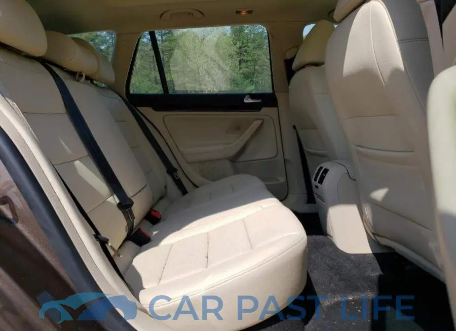 3VWPL7AJ7EM600070# 10