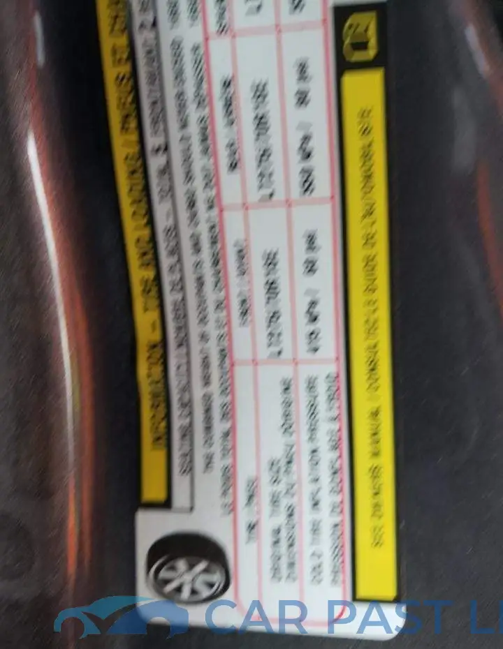 3C63R3DL0EG282143# 12