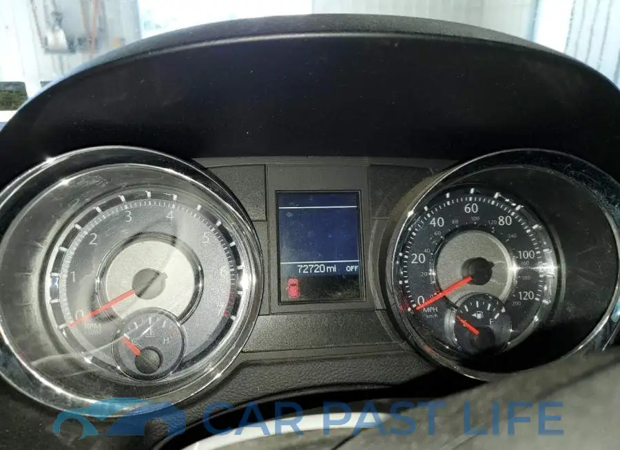 2C4RC1BG9ER324690# 9
