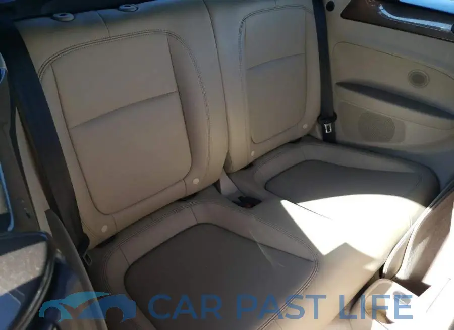 3VW517AT7EM819805# 6