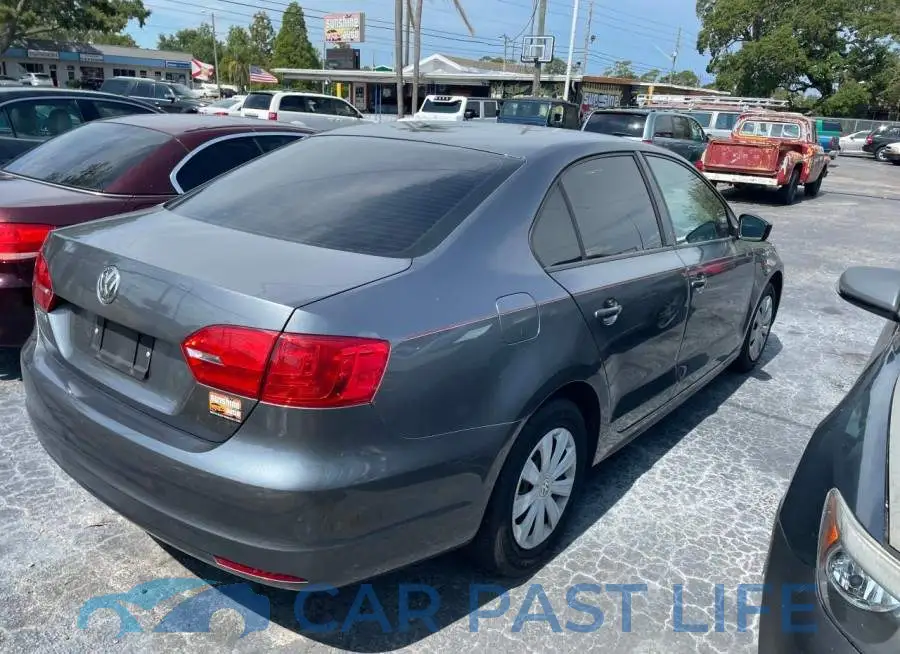 3VW2K7AJ6EM414906# 4