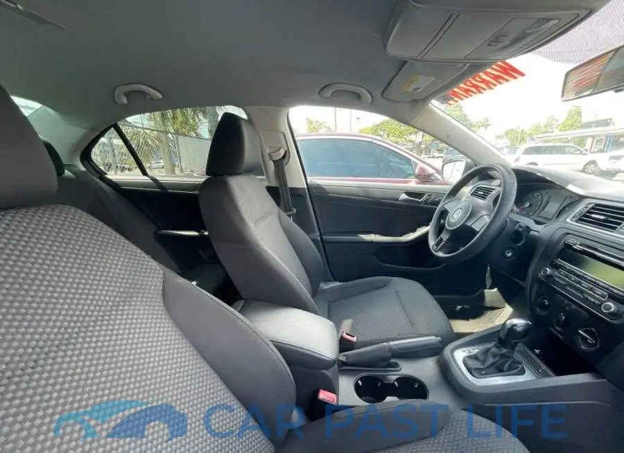 3VW2K7AJ6EM414906# 5