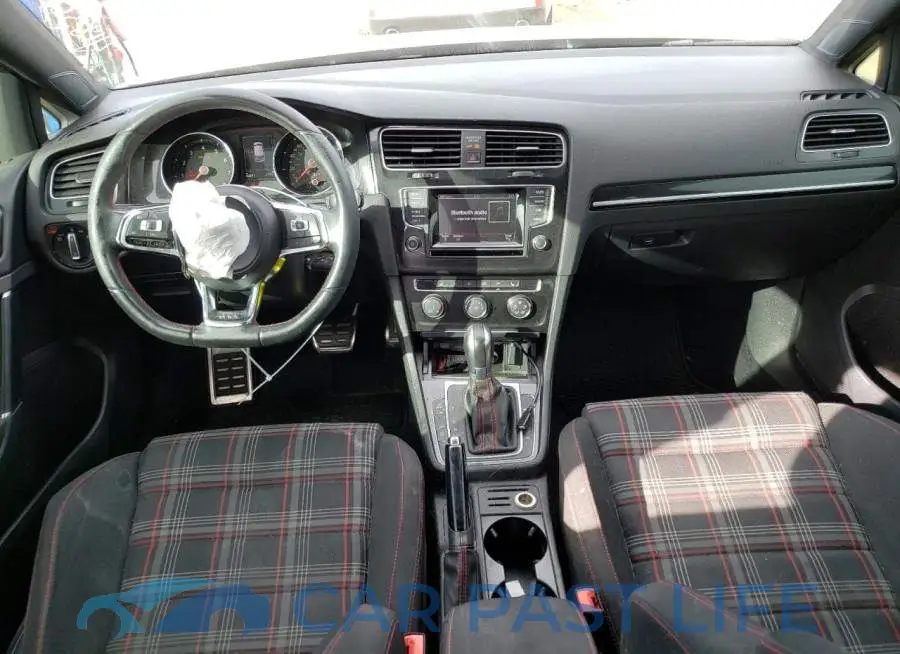 3VW4T7AU8FM009809# 8