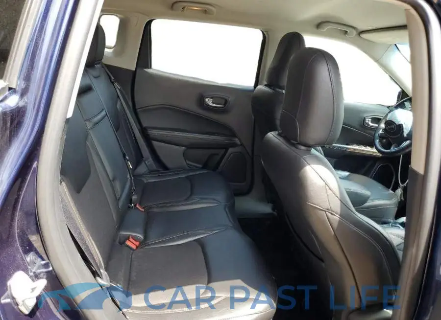 3C4NJDBB3JT262057# 11