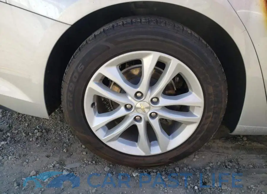 1G1ZD5ST0JF275083# 10
