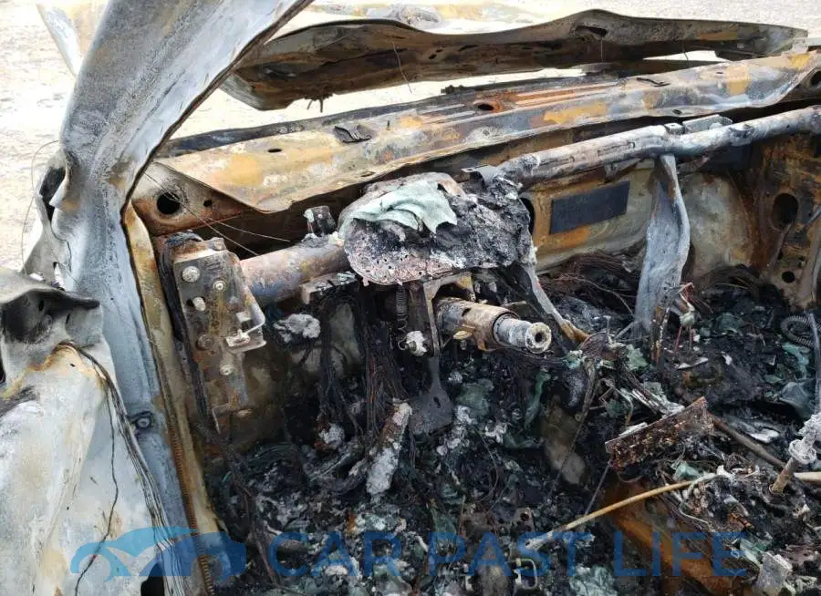 1VWBS7A39GC069876# 9