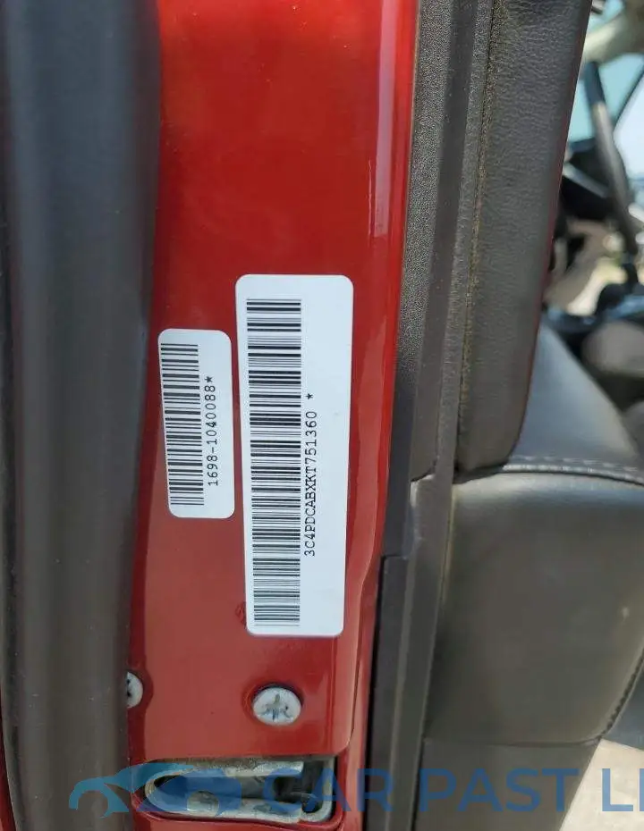 3C4PDCABXKT751360# 13
