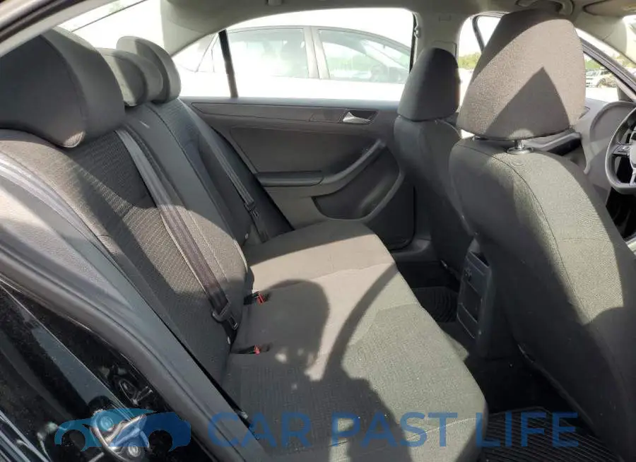 3VW2K7AJ5FM252865# 10