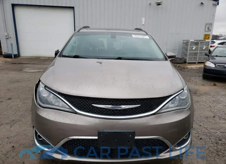 2C4RC1BG4HR599033# 5