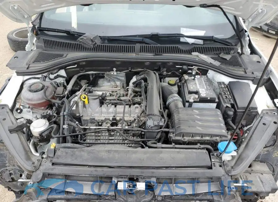 3VWCB7BU9KM215745# 11