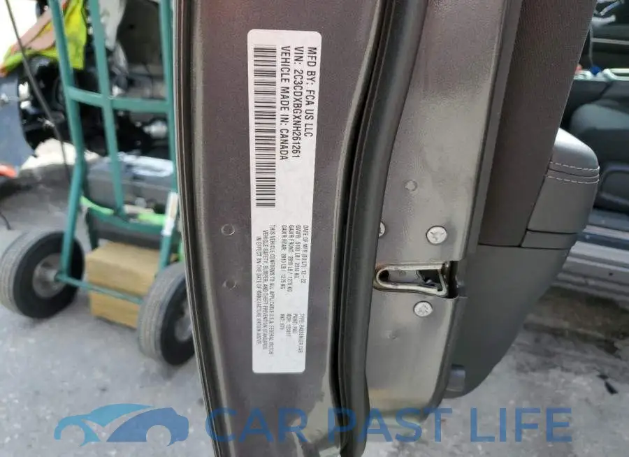 2C3CDXBGXNH261261# 12