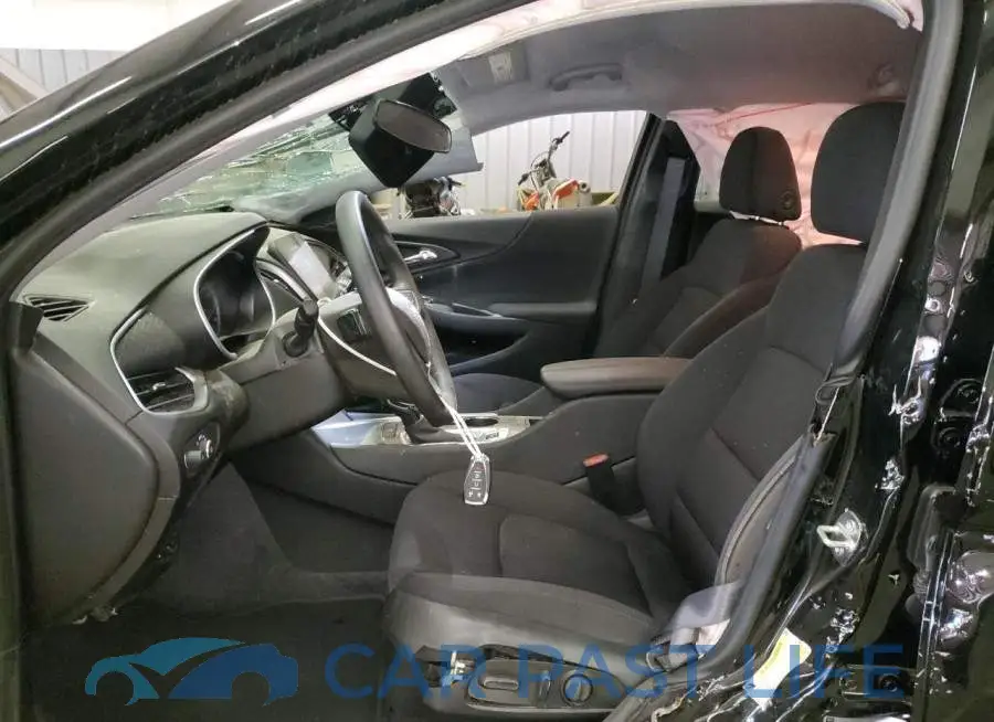 1G1ZD5ST5PF166028# 7