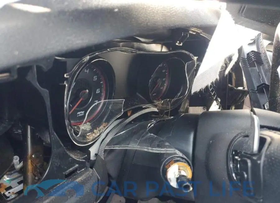 2C3CDXHG8MH661325# 9