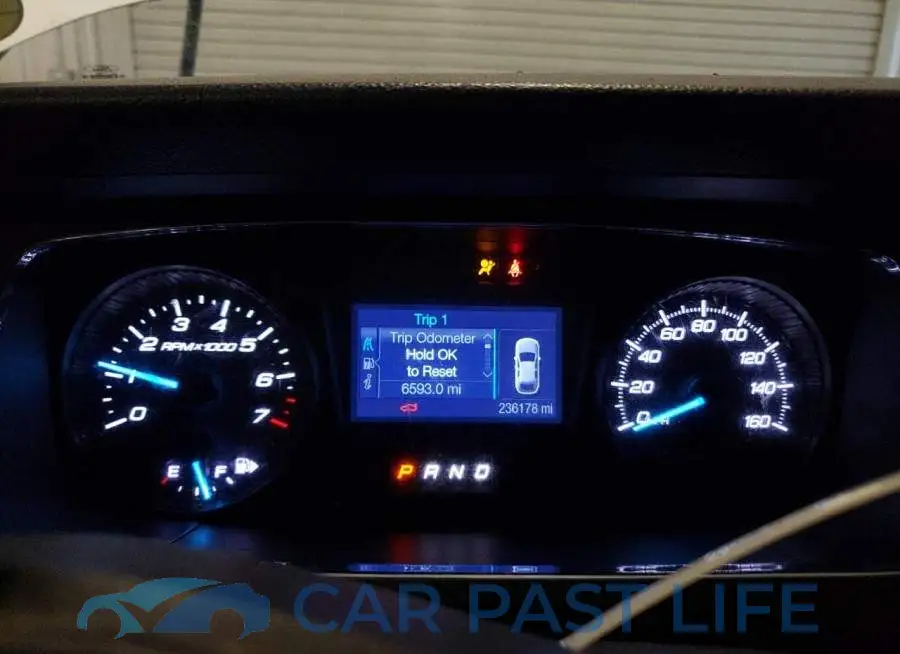 1FAHP2MK3FG204285# 9