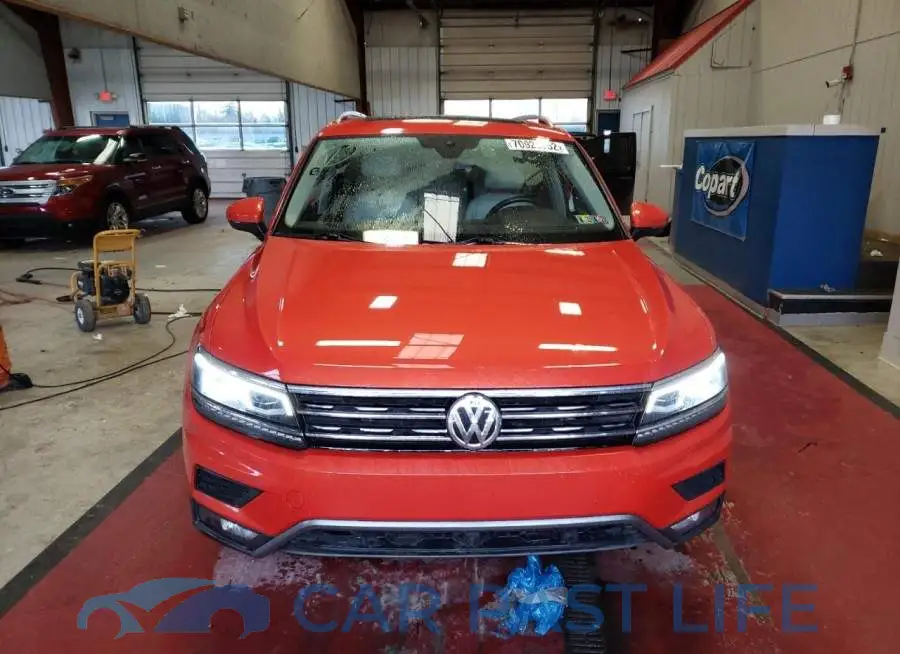 3VV4B7AX6KM073939# 5