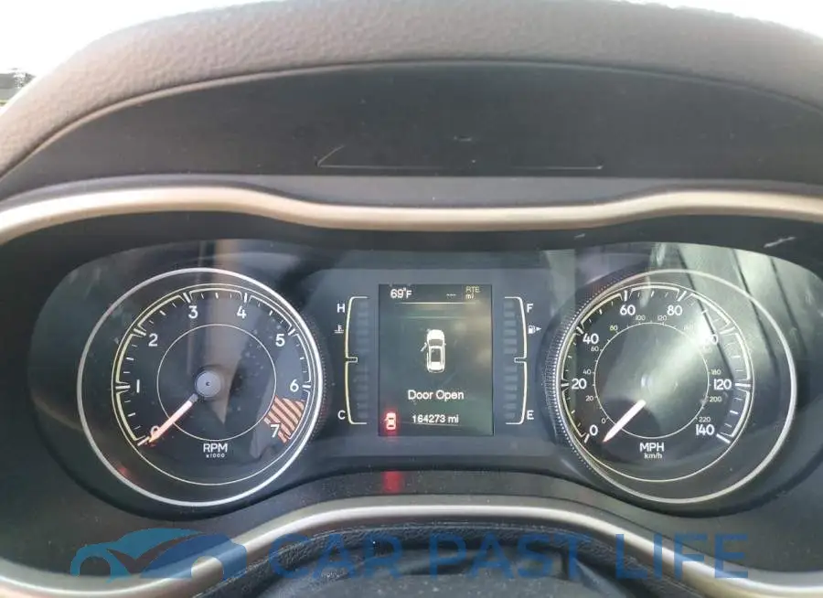 1C4PJLCB6EW120500# 9