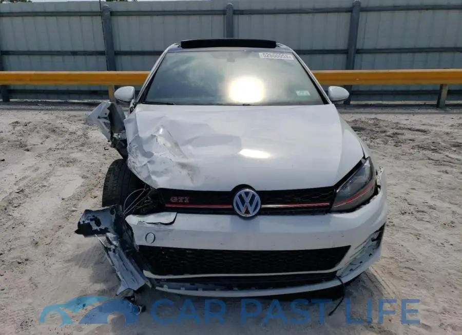 3VW4T7AU8FM032989# 5