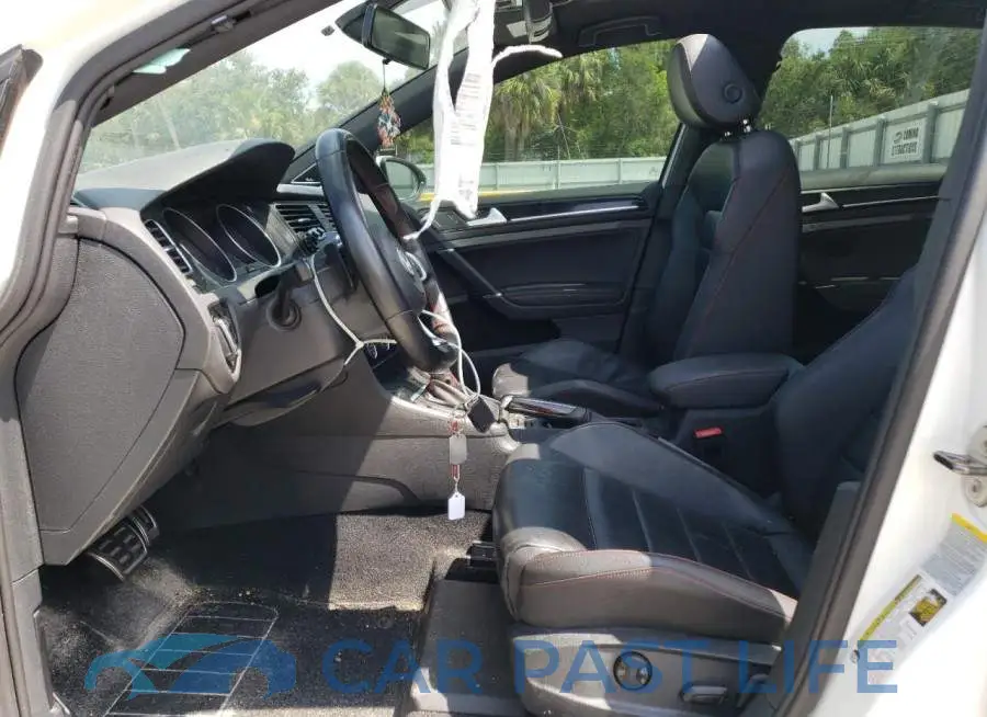 3VW4T7AU8FM032989# 7