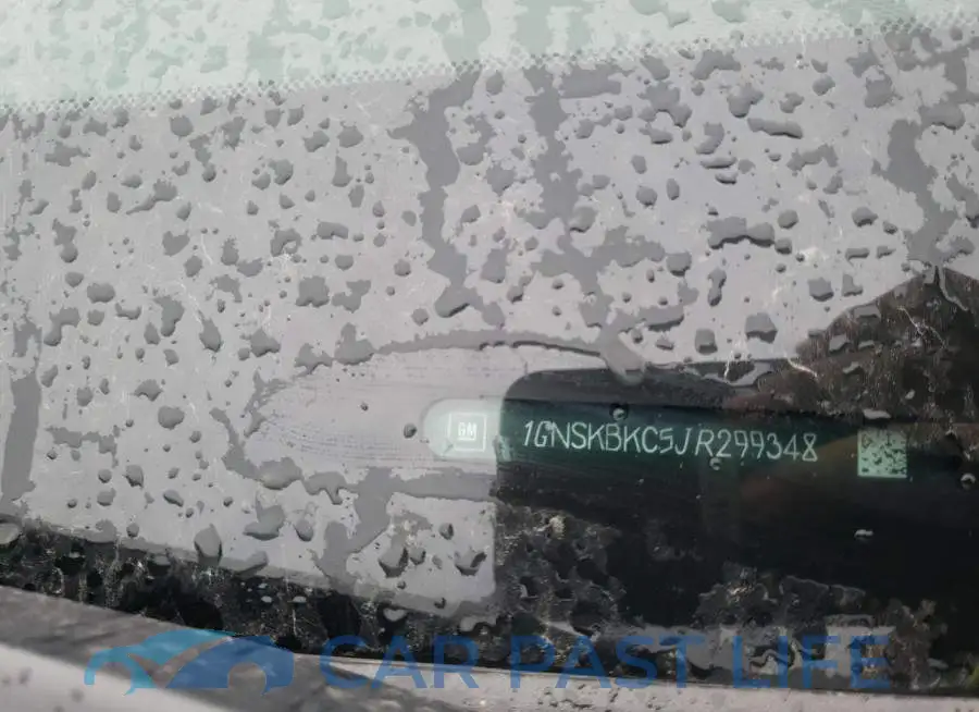 1GNSKBKC5JR299348# 13