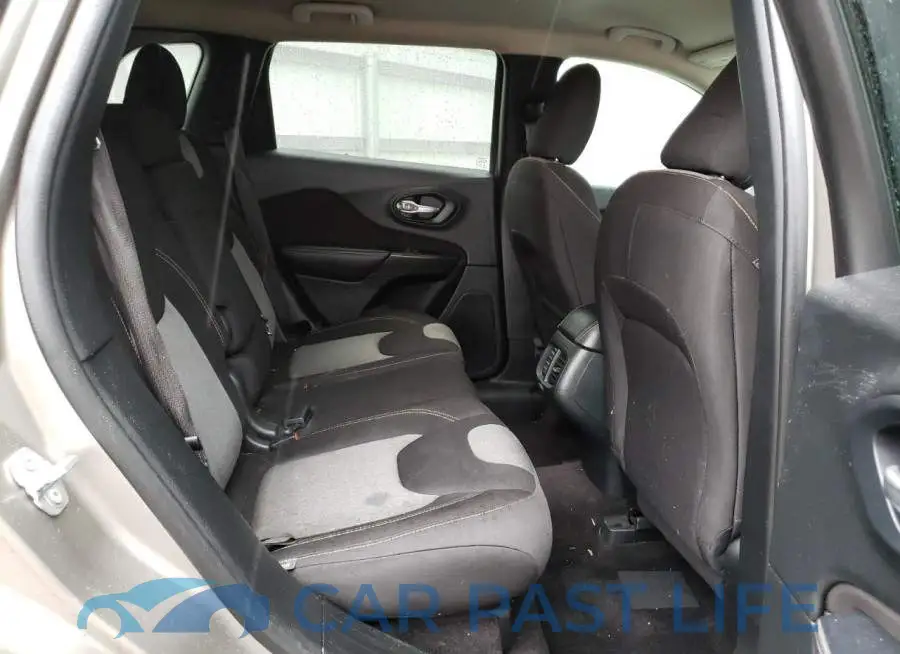 1C4PJLAB6GW371345# 11