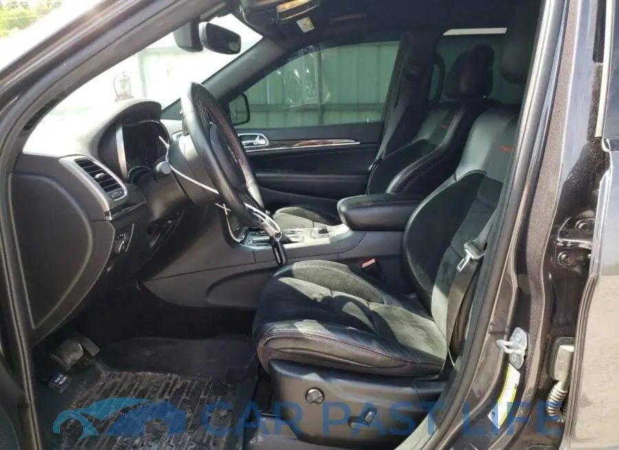1C4RJFLG7JC399425# 7