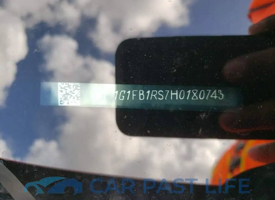 1G1FB1RS7H0180743# 10
