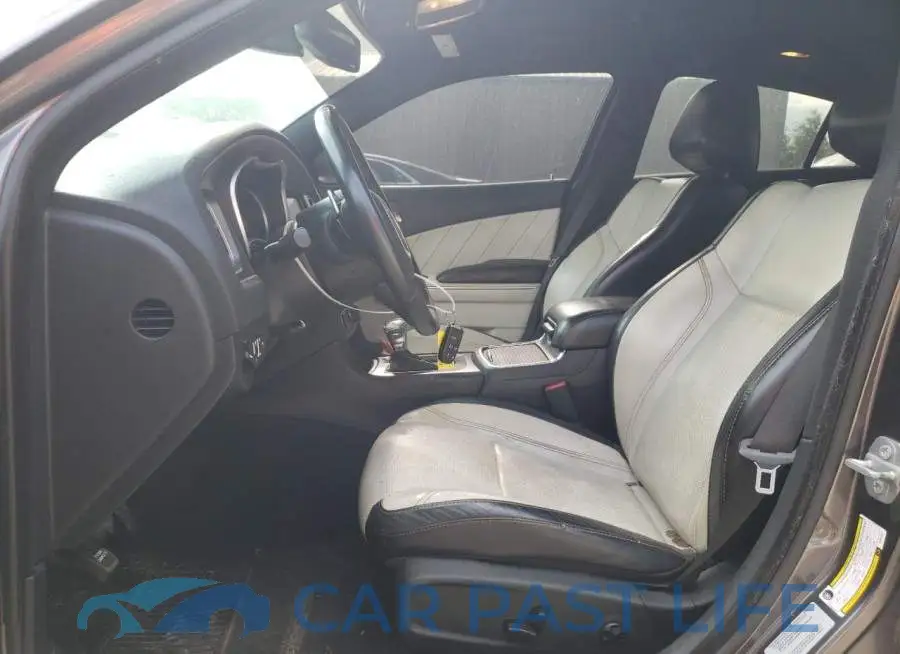 2C3CDXCT4FH852831# 7