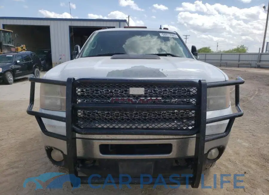 1GT413C88EF122952# 5