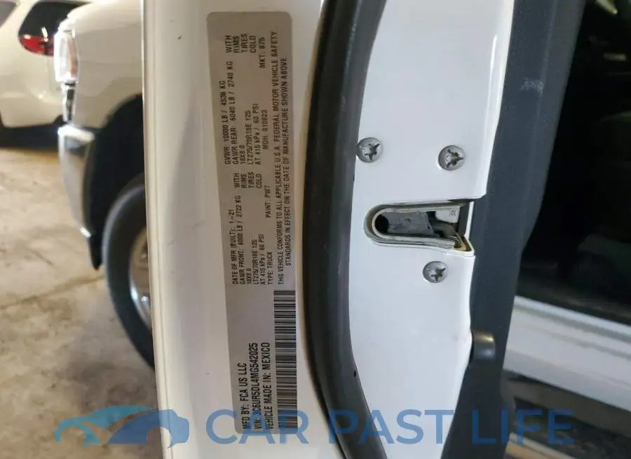 3C6UR5DL4MG542025# 13