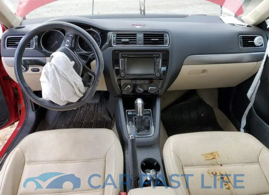 3VWLA7AJ9FM311472# 8
