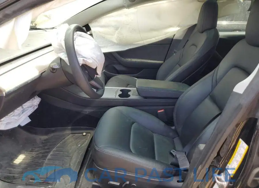5YJ3E1EB6NF111062# 7