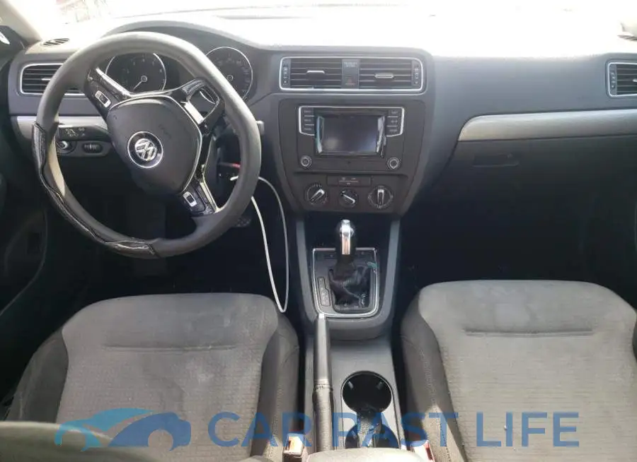 3VW2B7AJ2HM368964# 8