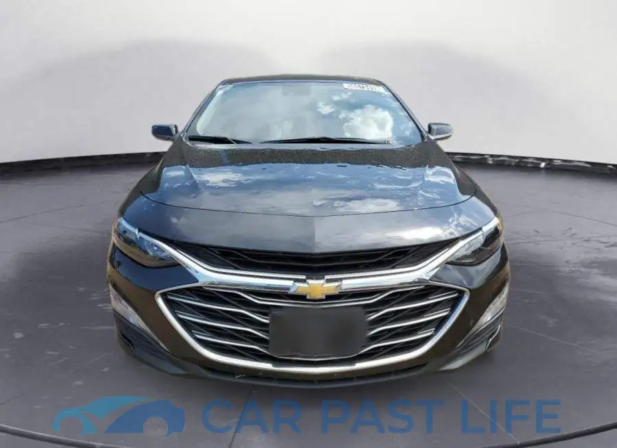 1G1ZD5ST7PF130101# 5