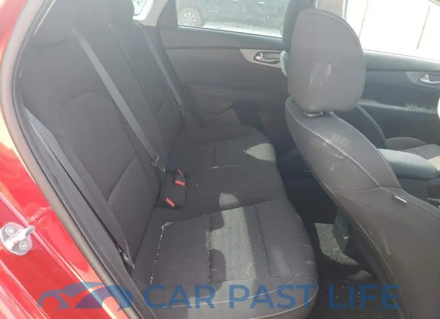 3KPF24AD5ME340092# 10