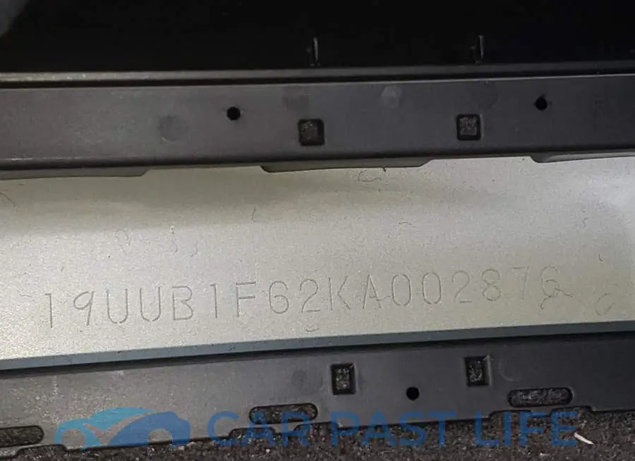 19UUB1F62KA002876# 12