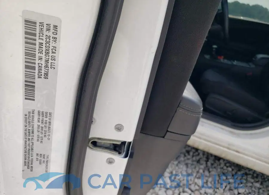 2C3CDXBG7MH677959# 12