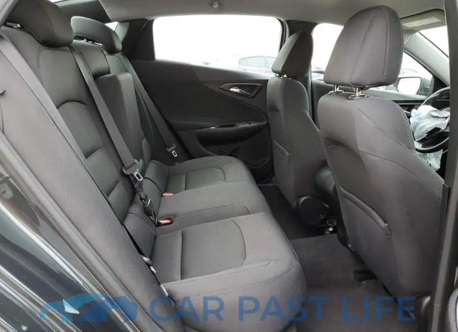 1G1ZB5ST1HF149069# 10