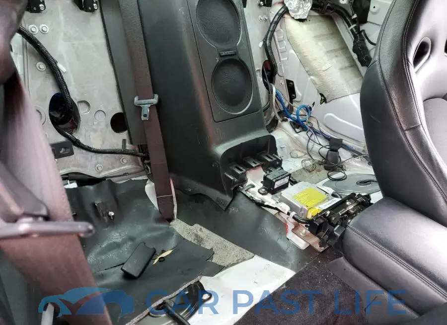 JN1AR5EF5FM281737# 10