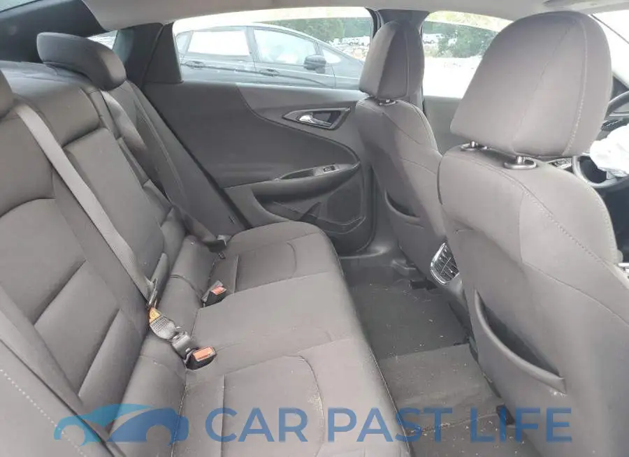 1G1ZD5ST7LF102065# 10