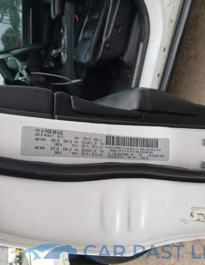 1C4RJFBG8JC204661# 14